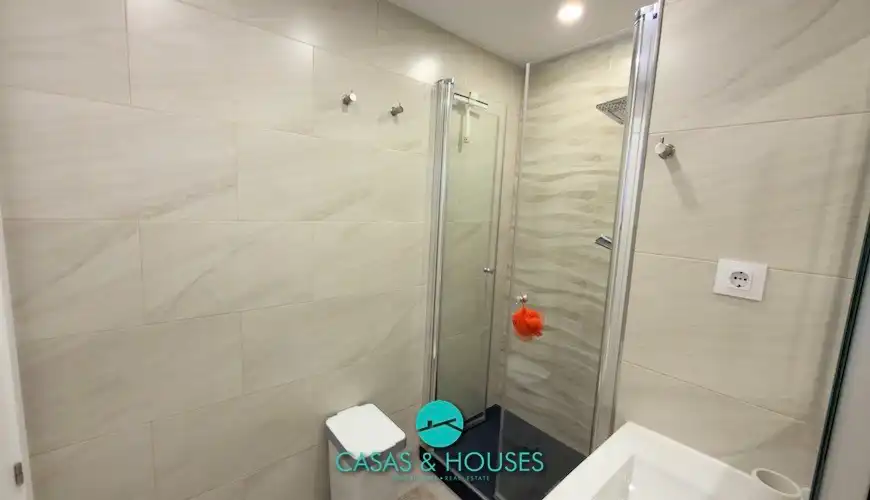 Bathroom of Apartments for sale in La Manga del Mar Menor  with Air Conditioner, Heating and Terrace