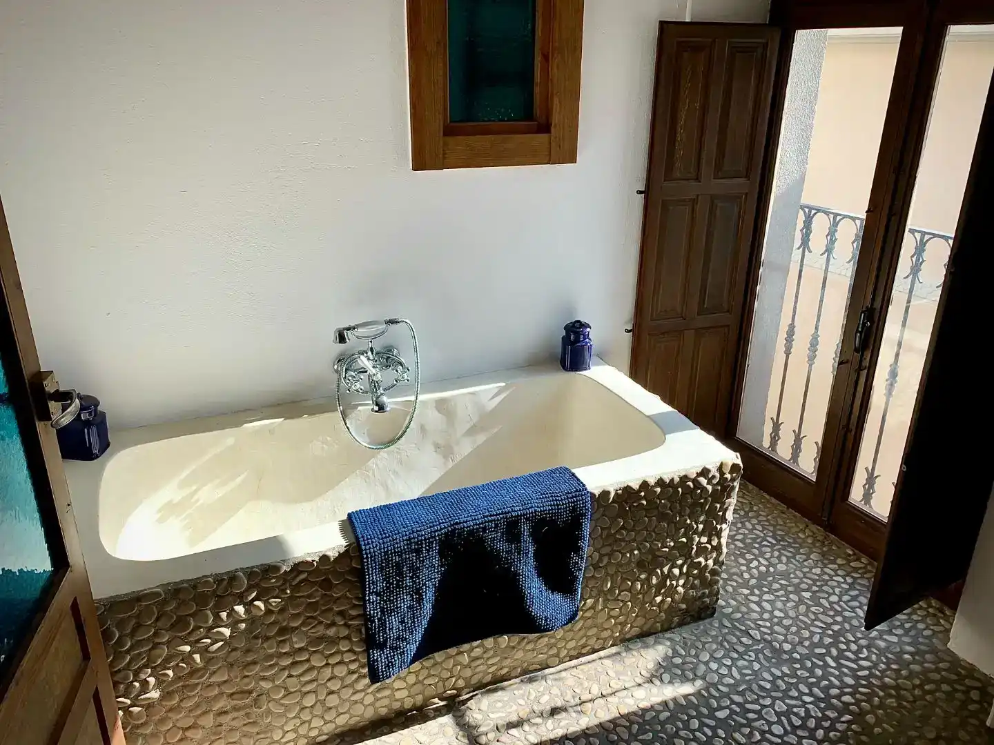 Bany de Casa adosada en venda en Onil amb Balcó