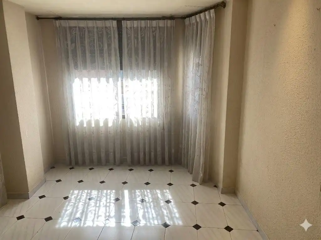 Bedroom of Flat for sale in Silla  with Balcony