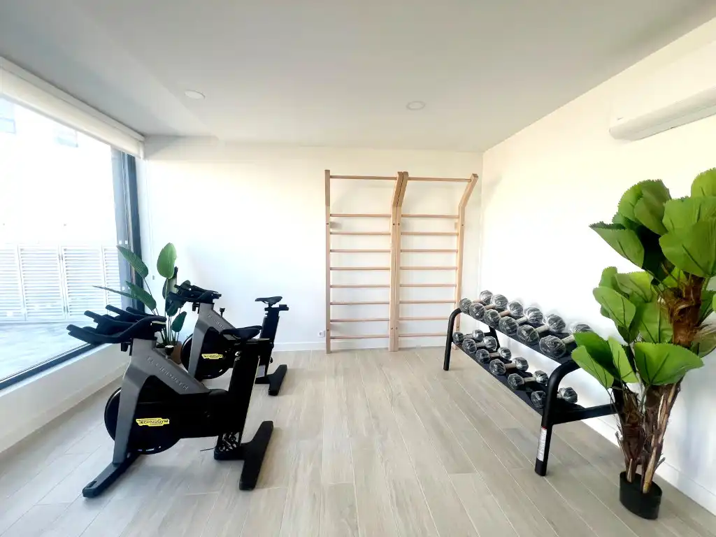 Wohnung zur Miete in Cobeña mit Klimaanlage, Heizung und Terrasse