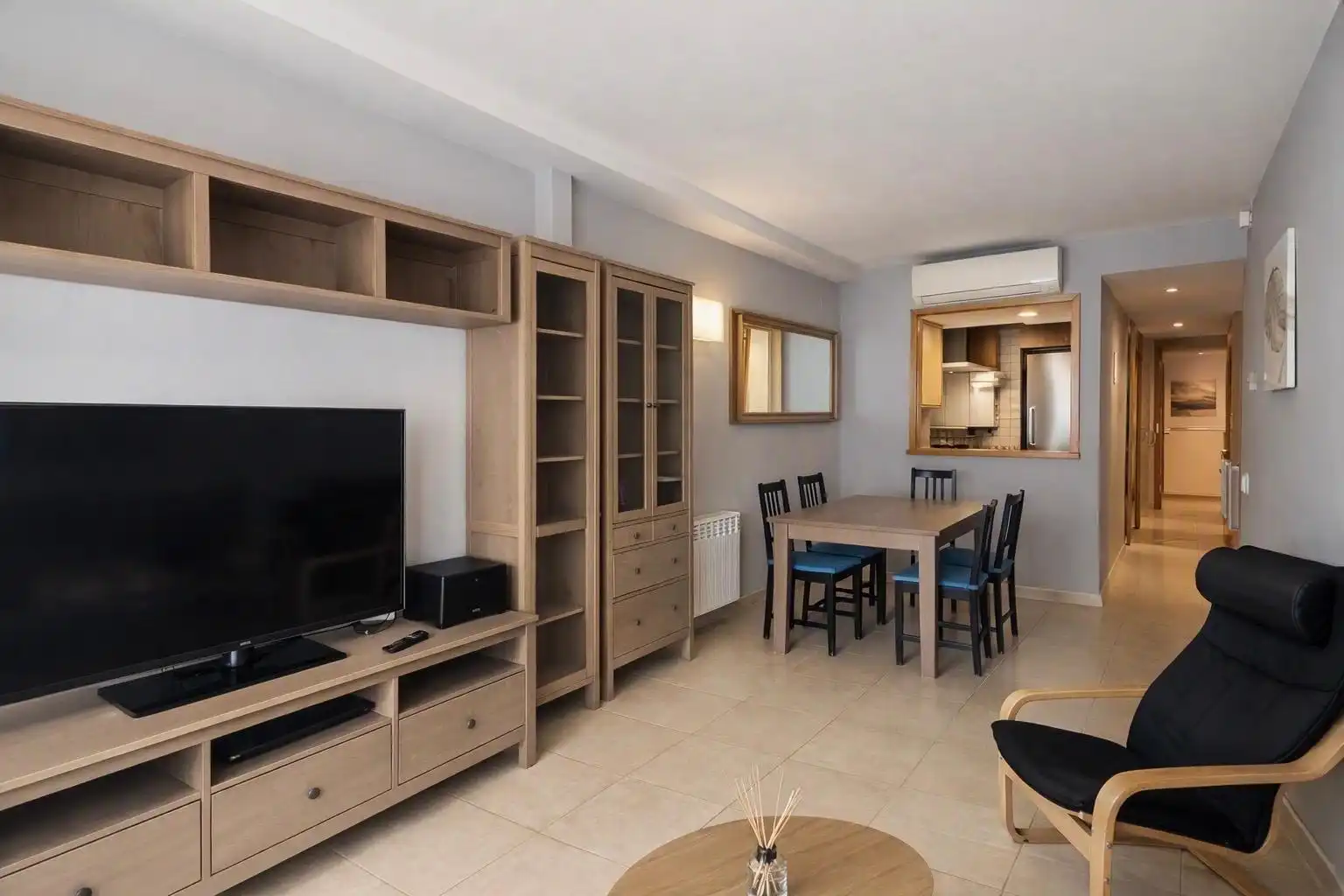 Appartamento con terrazza in vendita a Carrer JOAQUIM ESPALTER, imagen 2