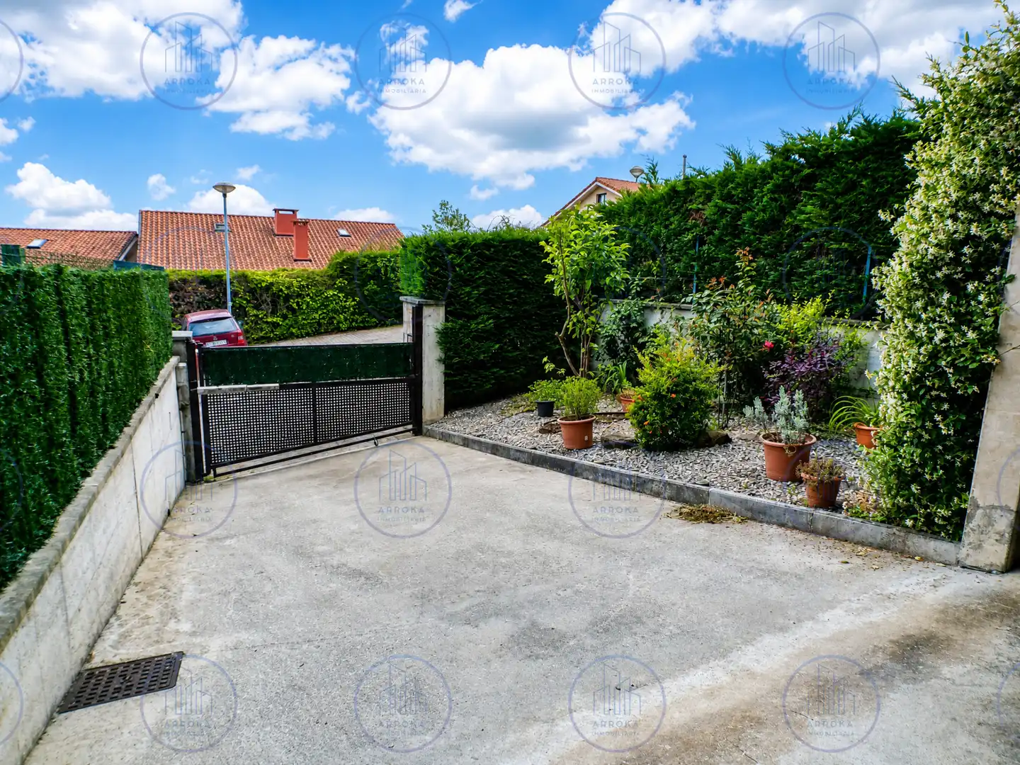 Parking de Casa adosada en venta en Donostia - San Sebastián  con Calefacción, Jardín privado y Terraza