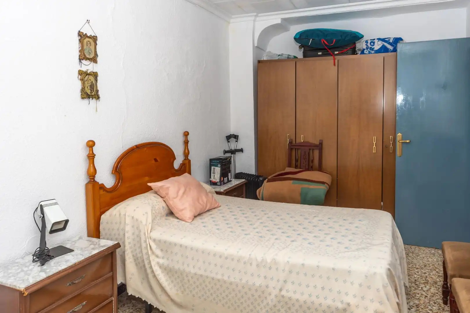 Habitación de Edificio en venta en Guadix
