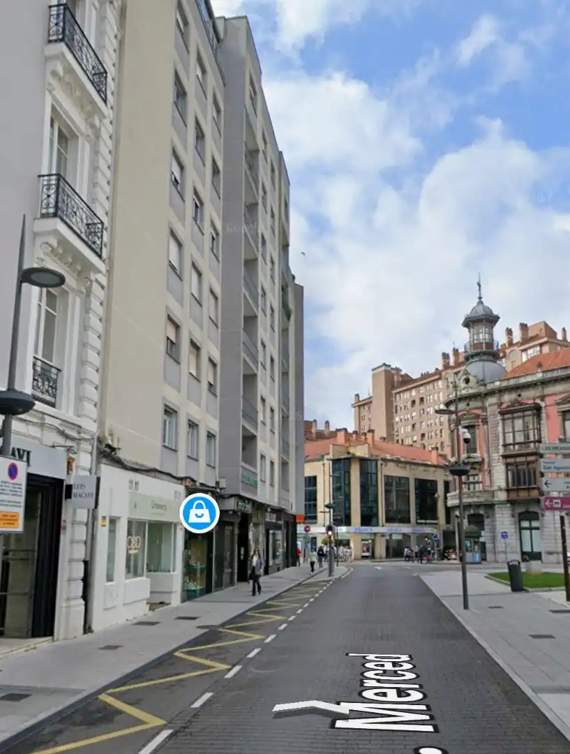 Vista exterior de Apartamento en venta en Avilés