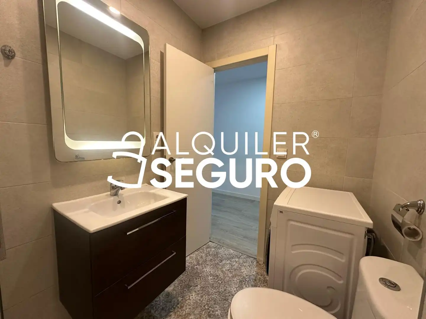 Baño de Piso de alquiler en Valencia con Aire acondicionado y Amueblado