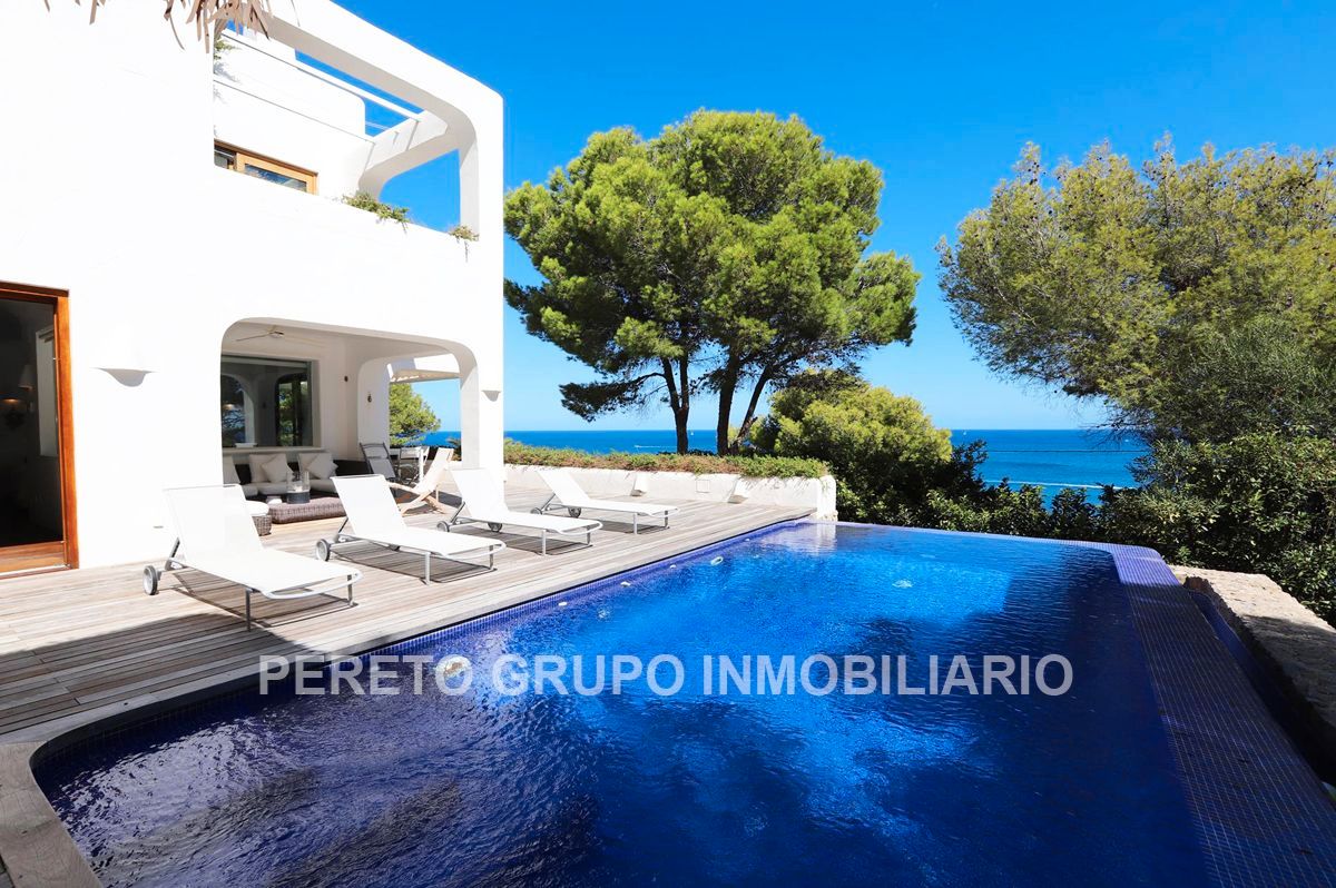 Exterior view of House or chalet for sale in Dénia  with Air Conditioner, Heating and Private garden