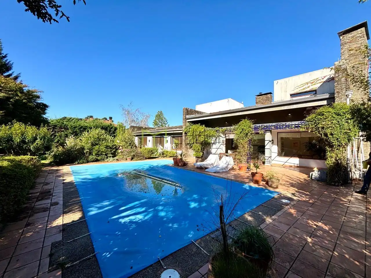 Schwimmbecken von Haus oder Chalet zum Verkauf in Ames mit Heizung, Privatgarten und Terrasse