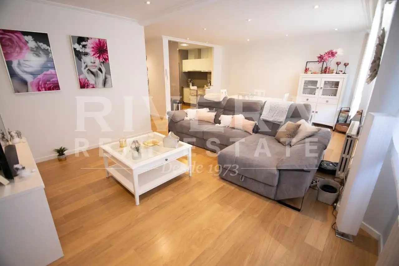 Living room of Duplexes for sale in Nigrán  with Heating, Parquet flooring and Storage room