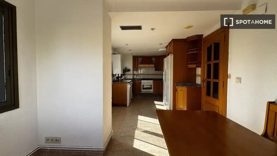 Kitchen of Flat for rent in Valencia  with Air Conditioner, Heating and Furnished