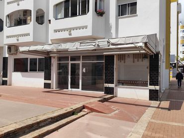 Local comercial en venda a Calle Zodiaco