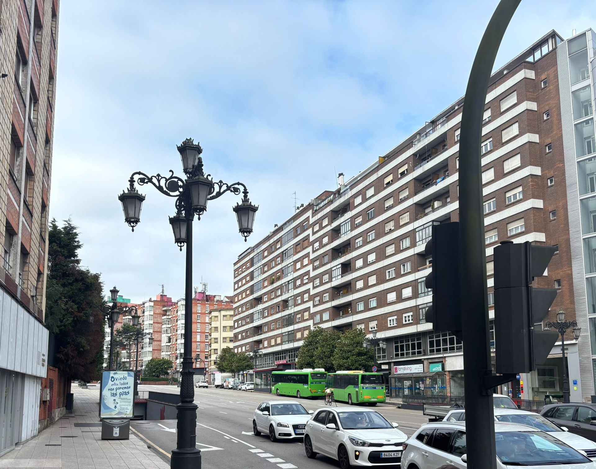 Exterior view of Office to rent in Oviedo   with Heating, Furnished and Internet
