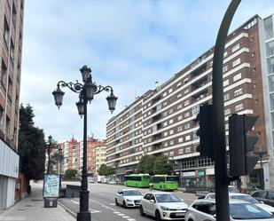 Vista exterior de Oficina de lloguer en Oviedo  amb Calefacció, Moblat i Internet