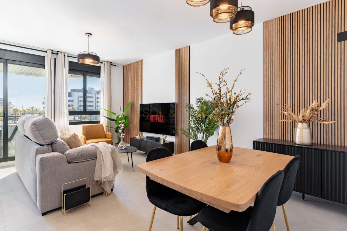 Sala d'estar de Apartament de lloguer en Torremolinos amb Terrassa