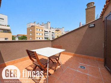 Duplex con balcone in vendita a Avenida Madrid