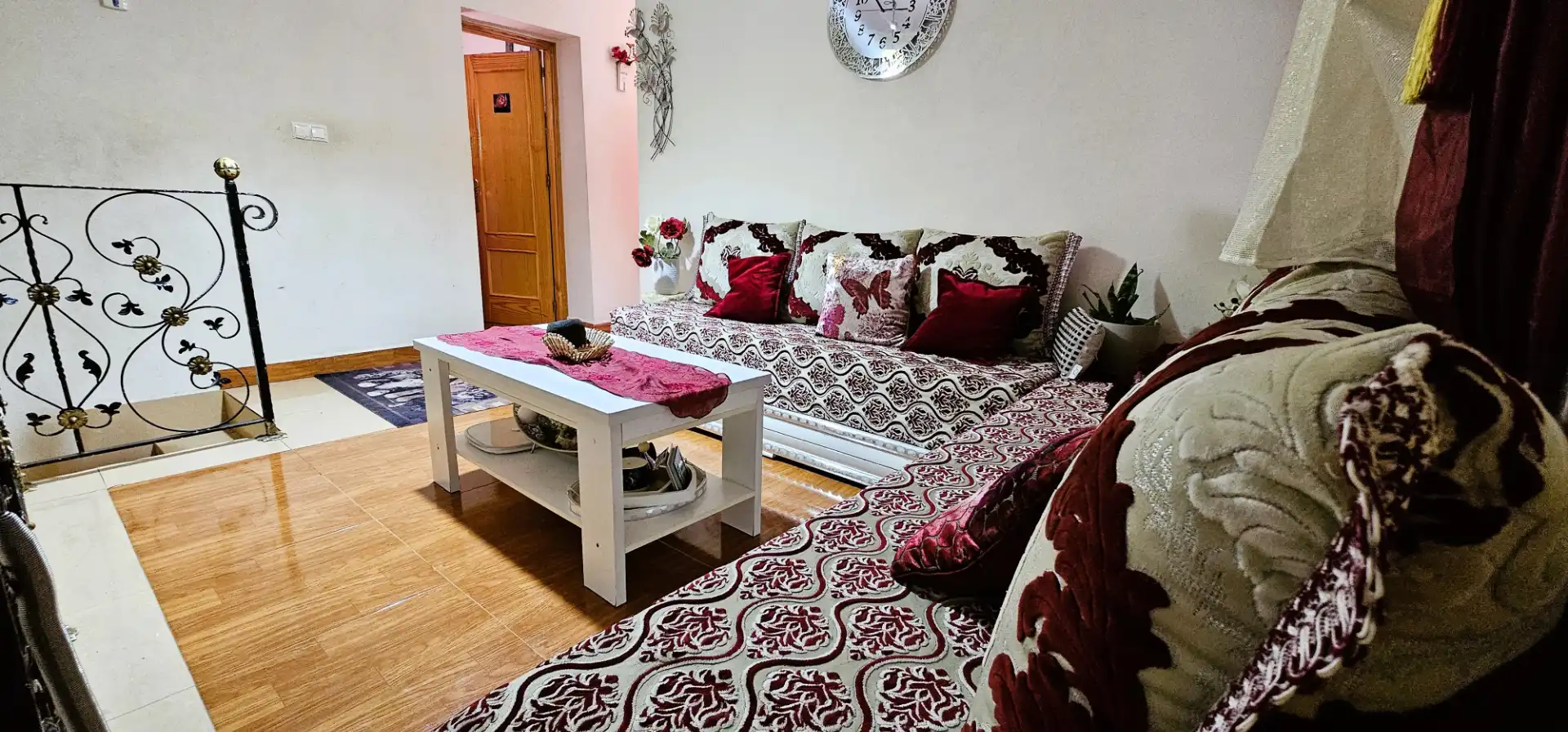 Sala de estar de Casa adosada en venta en Totana con Terraza, Trastero y Amueblado