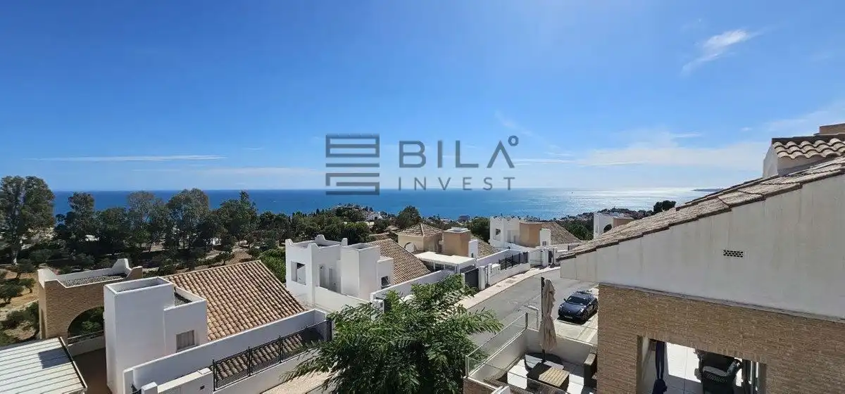 Chalet con piscina en venta en de la Estacion, imagen 8