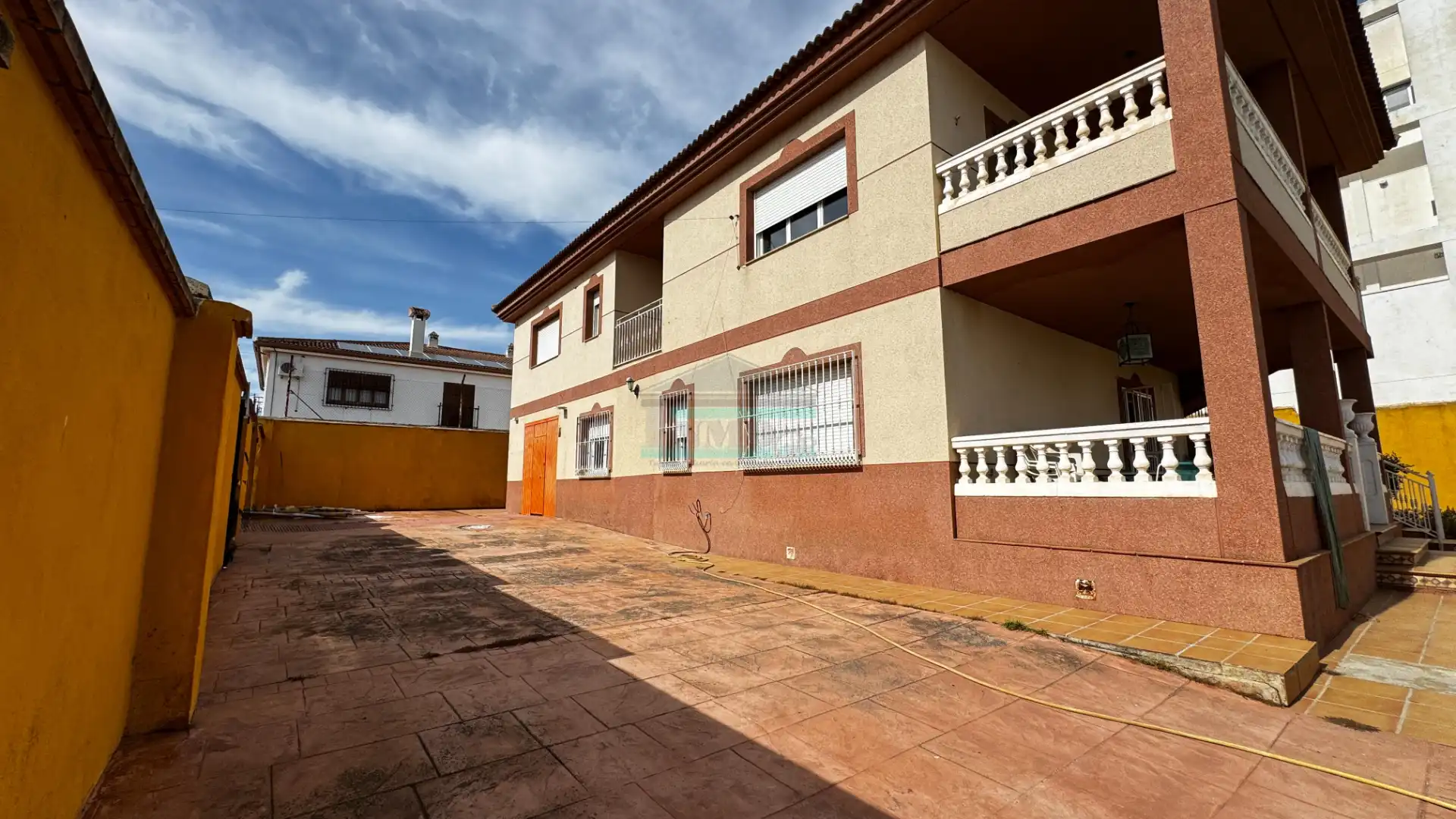 Vista exterior de Casa o chalet en venta en Láchar con Jardín privado, Terraza y Piscina