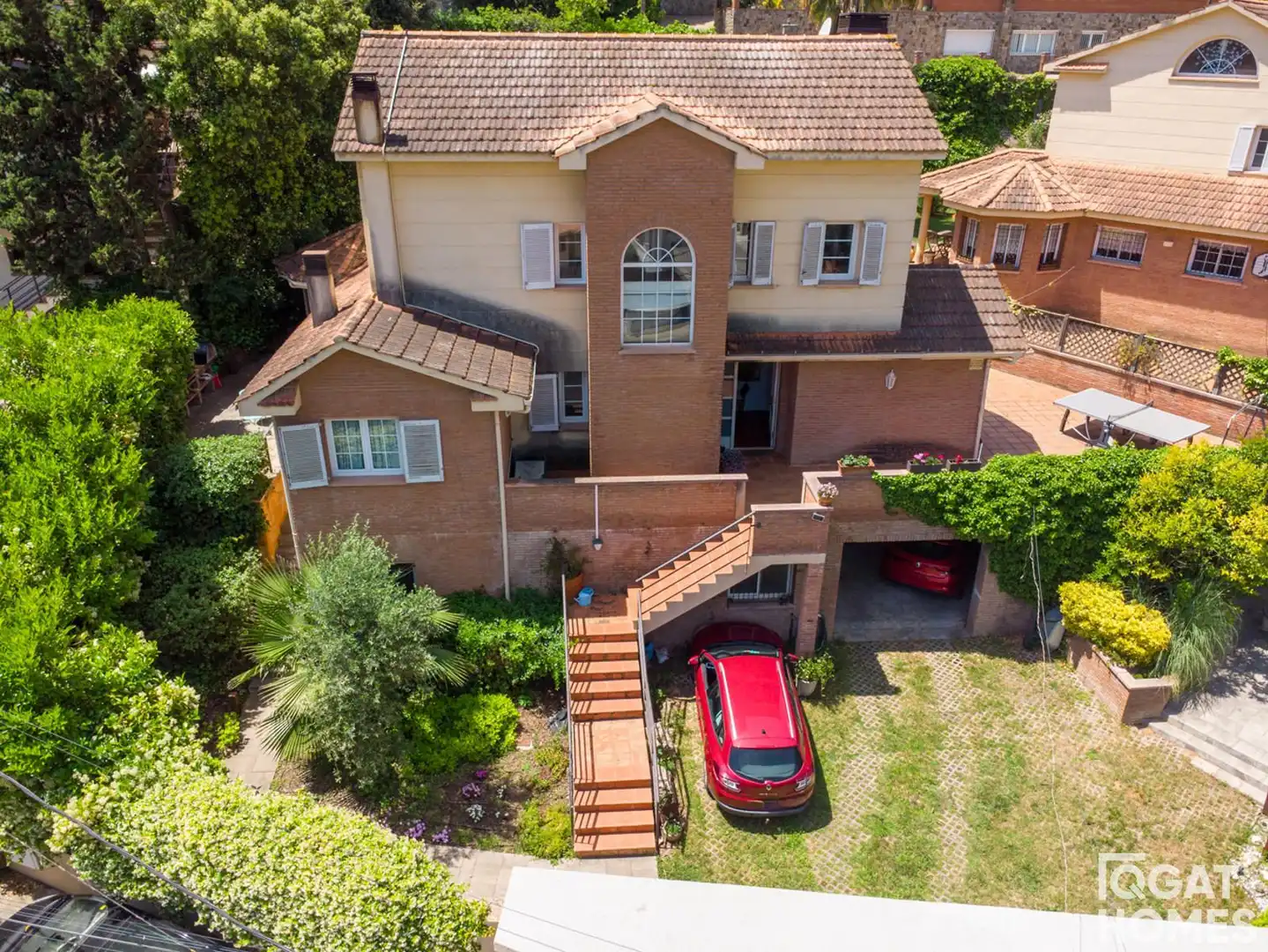 Exterior view of Houses for sale in Sant Cugat del Vallès  with Heating, Terrace and Storage room