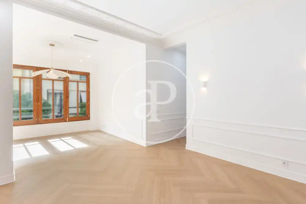 Sala d'estar de Pis en venda en Valencia amb Aire condicionat i Calefacció
