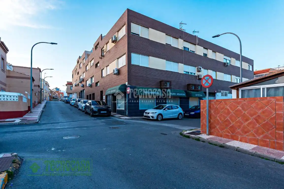 Vista exterior de Piso en venta en Roquetas de Mar con Aire acondicionado, Calefacción y Amueblado