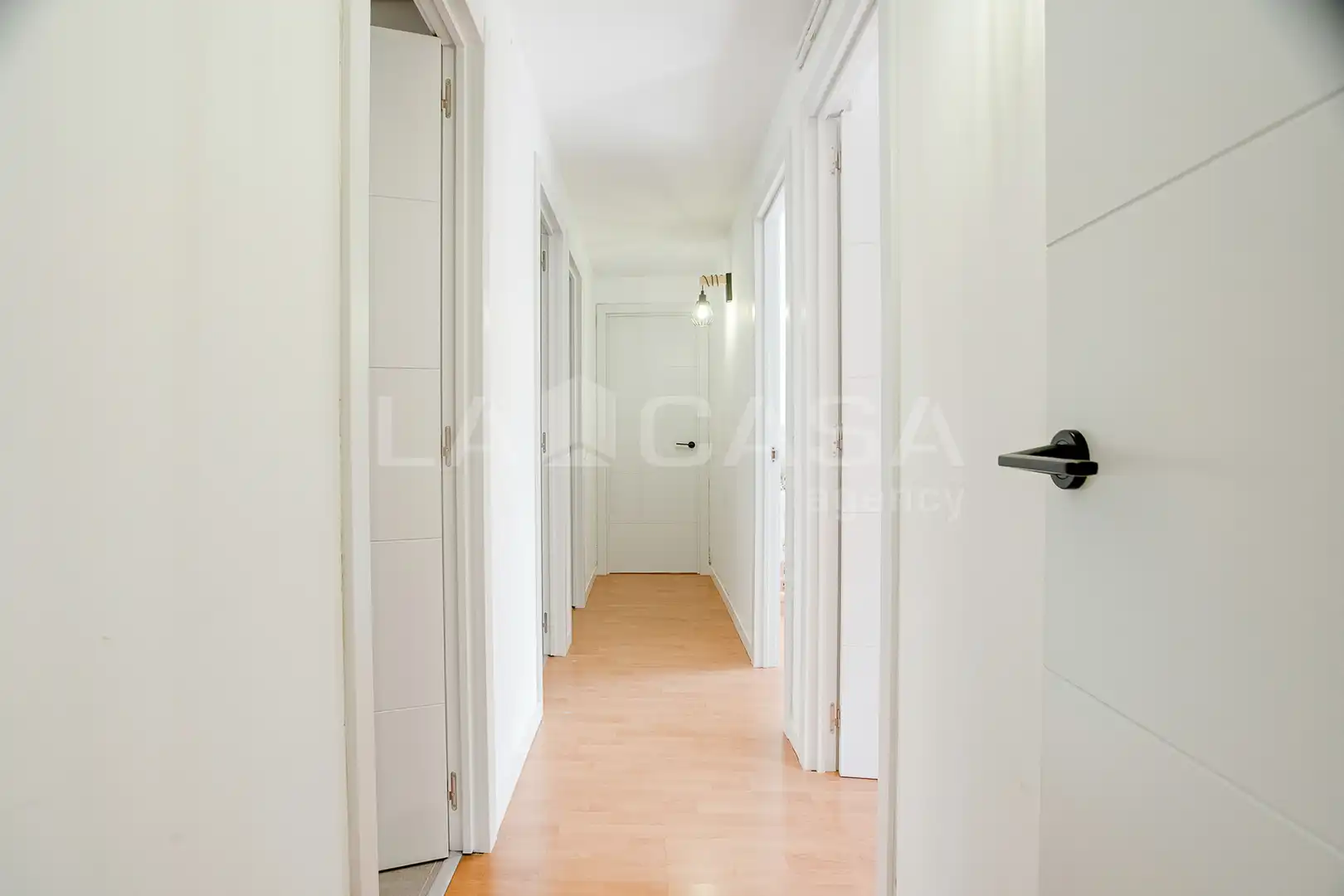 Piso en venta en Barcelona con Calefacción, Trastero y Balcón