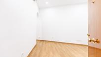 Apartment for sale in  Madrid Capital  with Heating