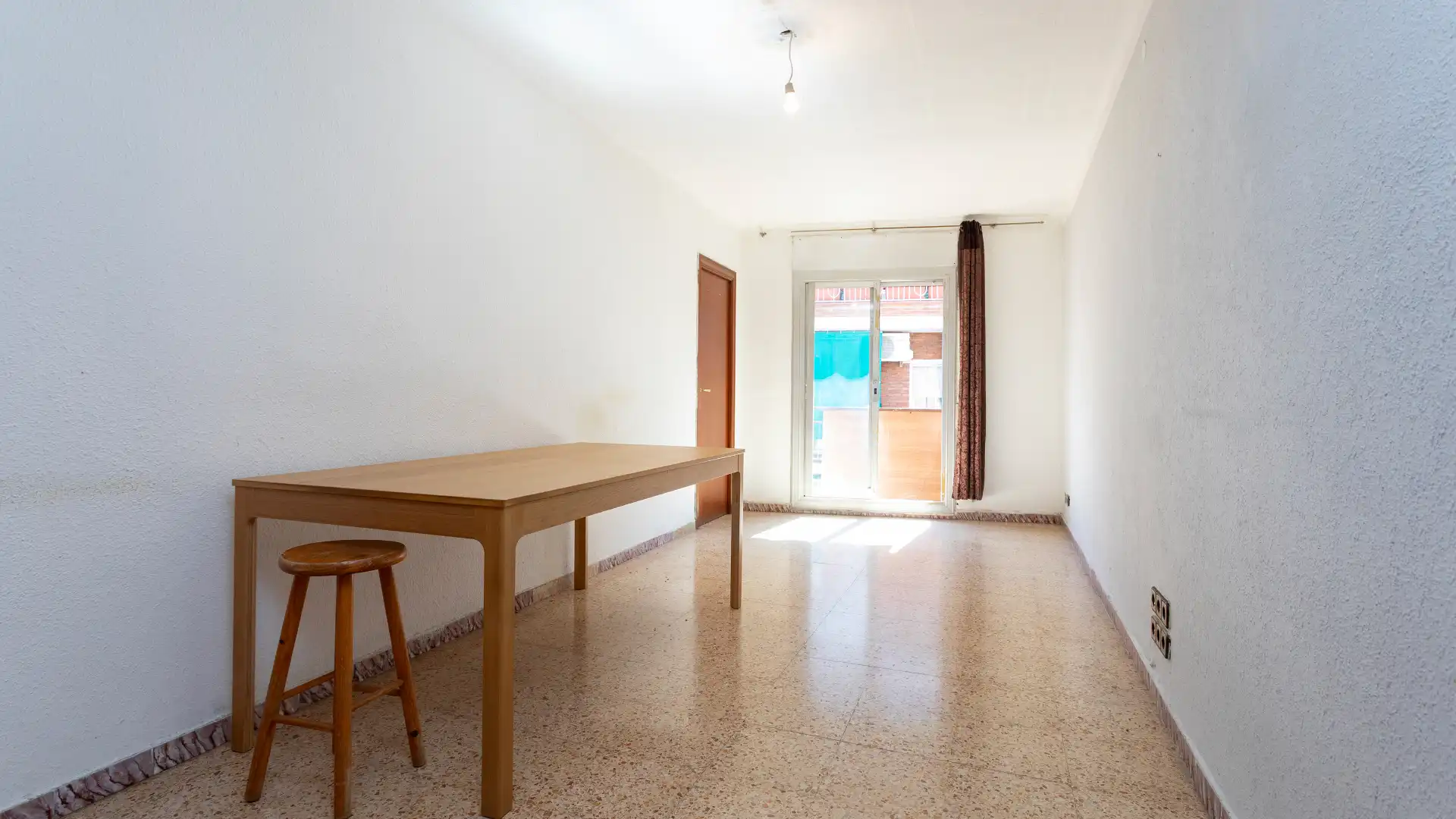 Comedor de Piso en venta en  Barcelona Capital con Balcón