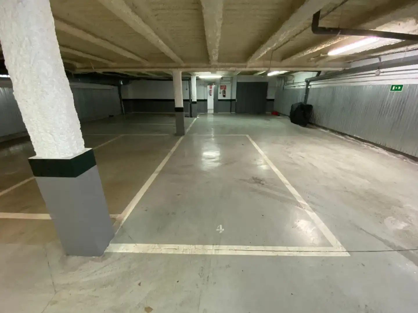 Parkplatz von Garage zur Miete in Madrid