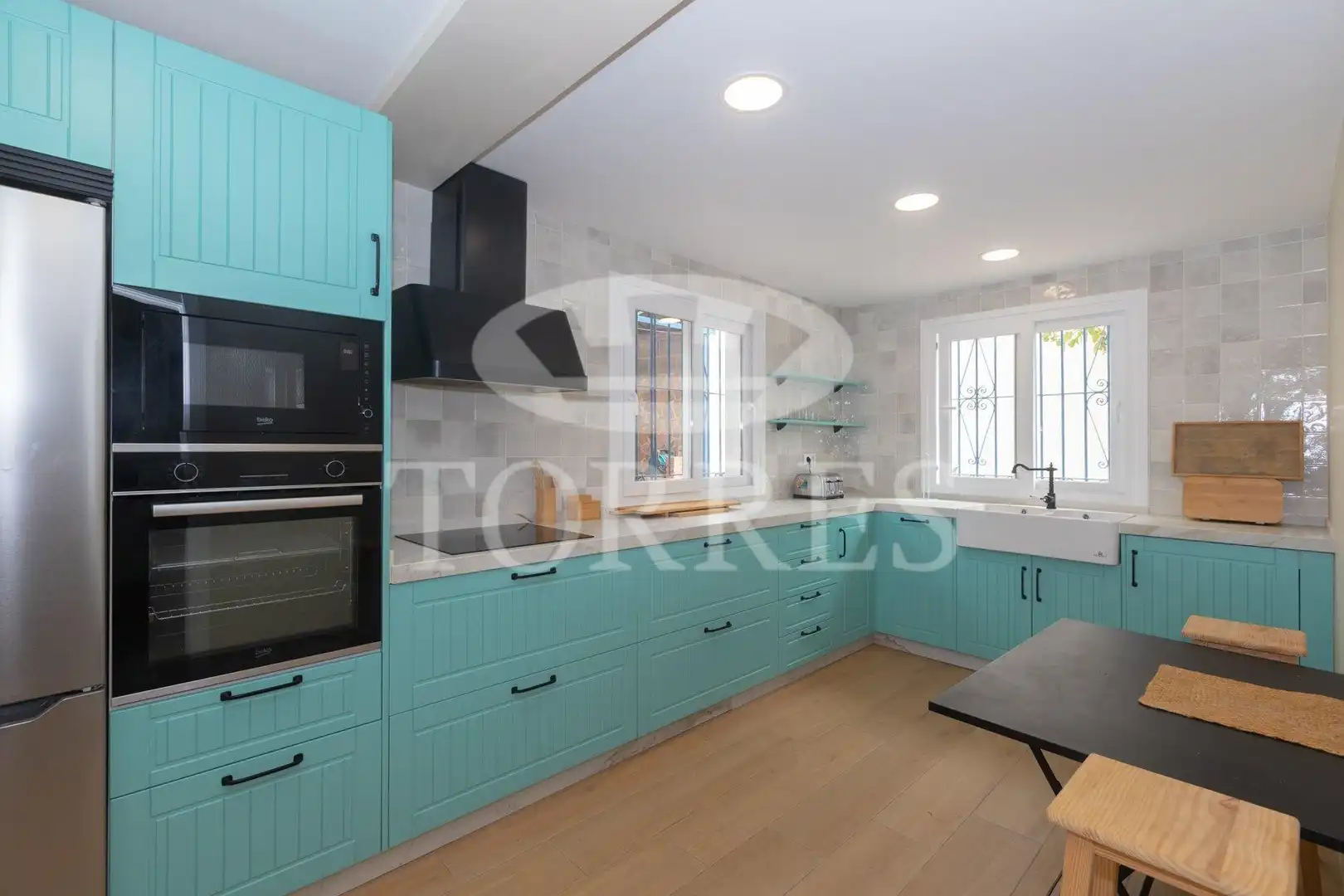Küche von Wohnung zur untervermieten in Vélez-Málaga mit Klimaanlage, Privatgarten und Terrasse