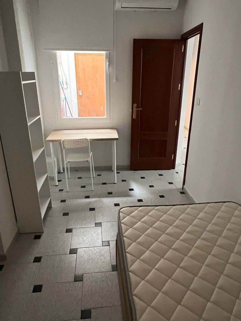 Apartament de lloguer a Calle Alhóndiga, 16, Centro - Sagrario