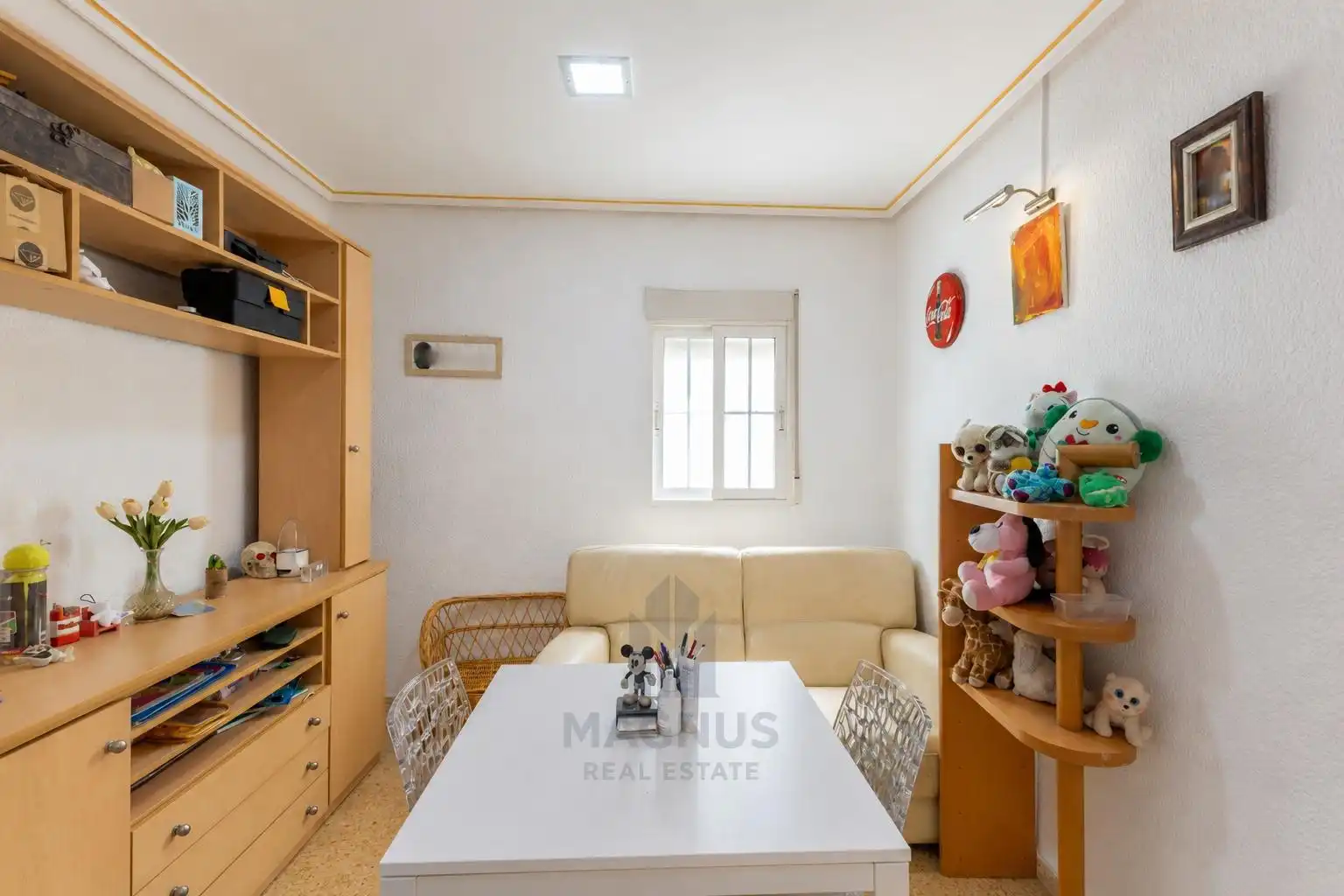 Wohnung zum Verkauf in Foios mit Klimaanlage, Abstellraum und Balkon