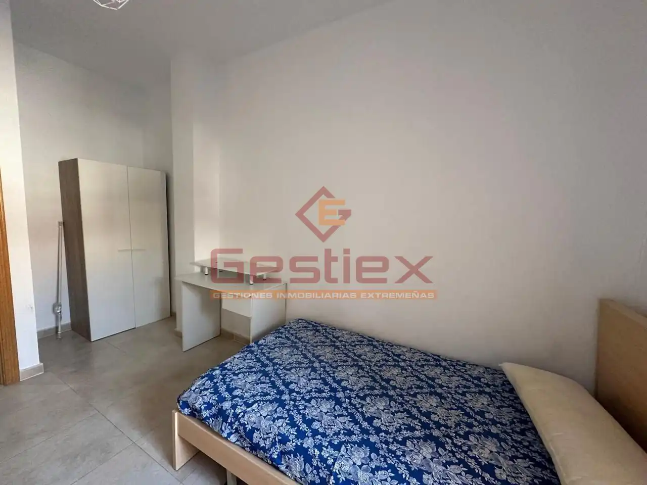 Habitación de Piso en venta en Almendralejo con Amueblado