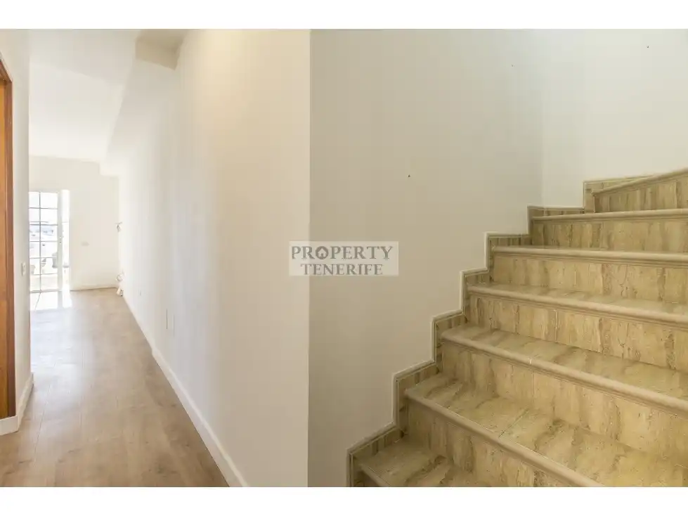 Wohnung zum Verkauf in Arona mit Terrasse und Schwimmbad