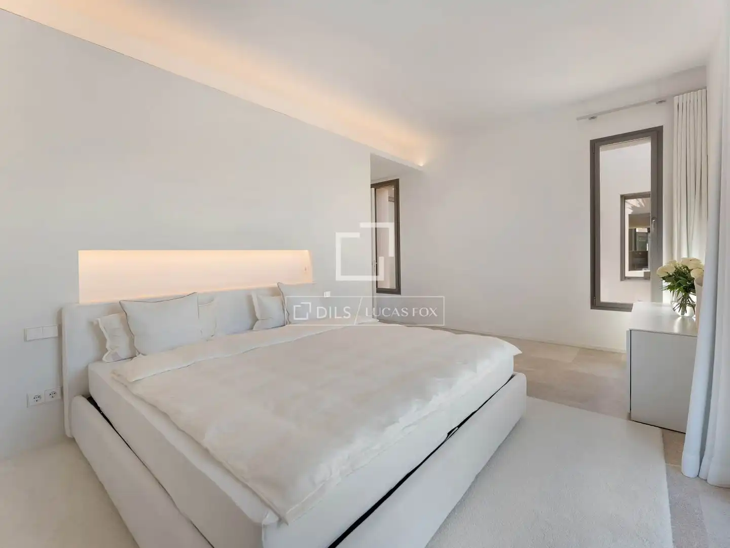 Habitación de Finca rústica en venta en Capdepera con Aire acondicionado, Calefacción y Jardín privado