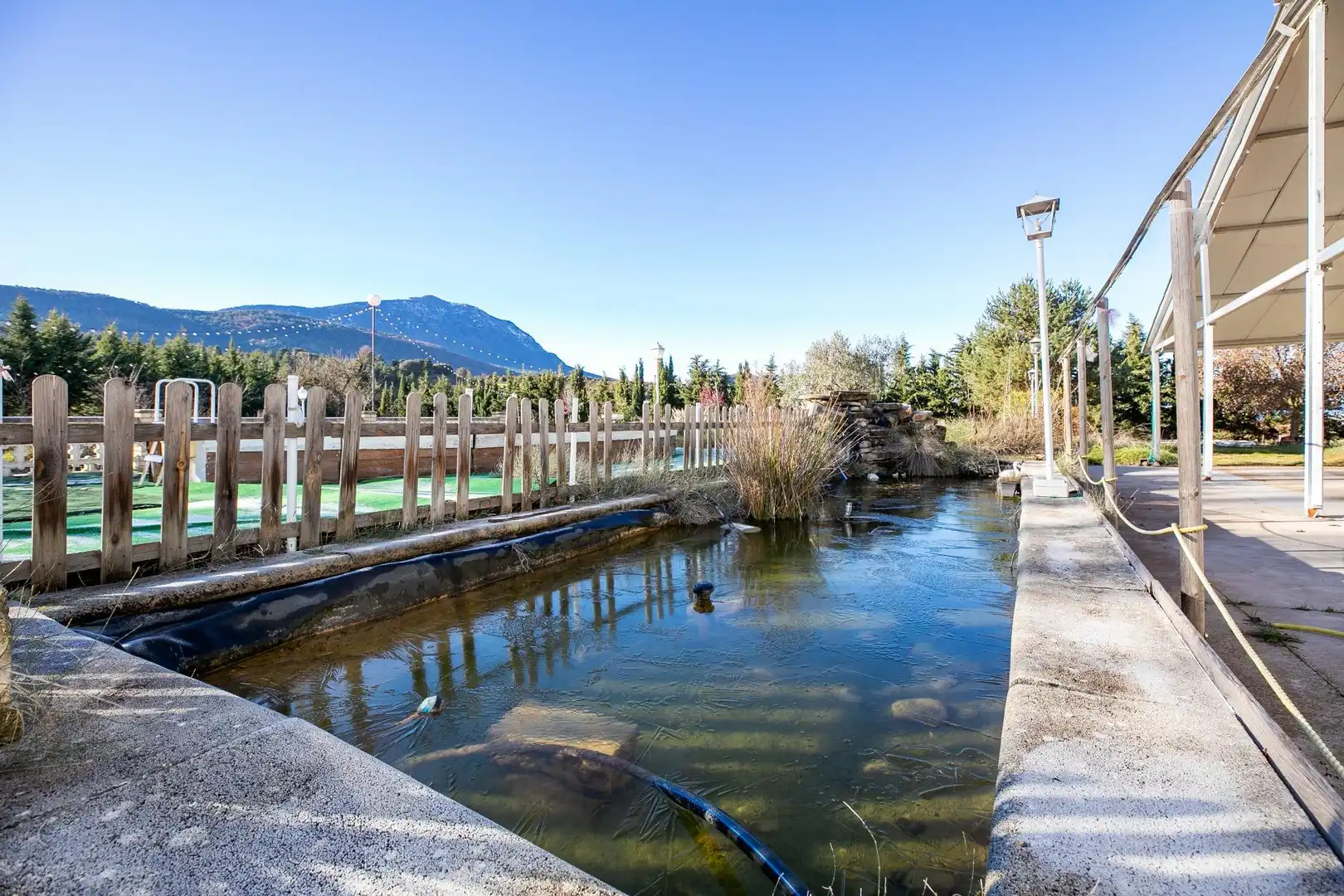Piscina de Edifici en venda en Santa Cruz de la Serós