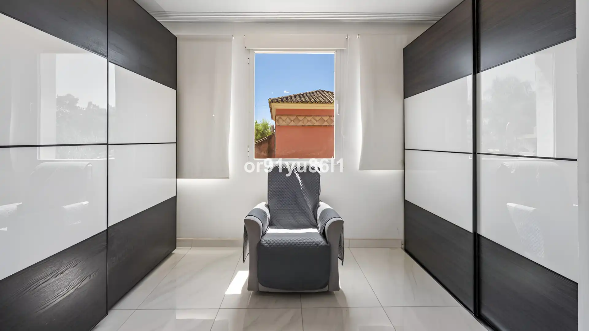 Casa con piscina en venta en Milla de Oro, imagen 12