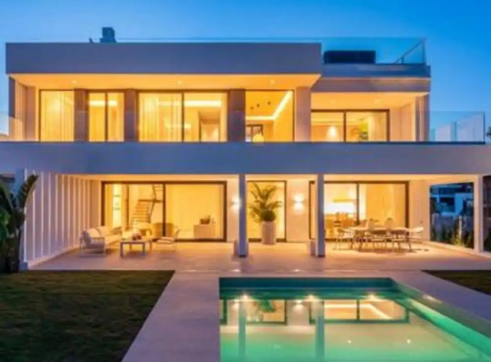 Exterior view of Houses for sale in Estepona  with Air Conditioner, Private garden and Terrace