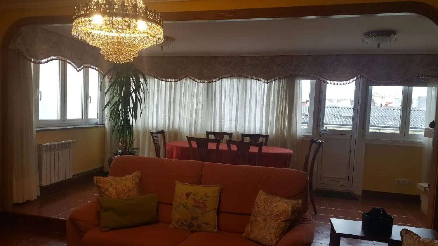 Sala de estar de Piso de alquiler en A Coruña Capital  con Calefacción, Terraza y Amueblado