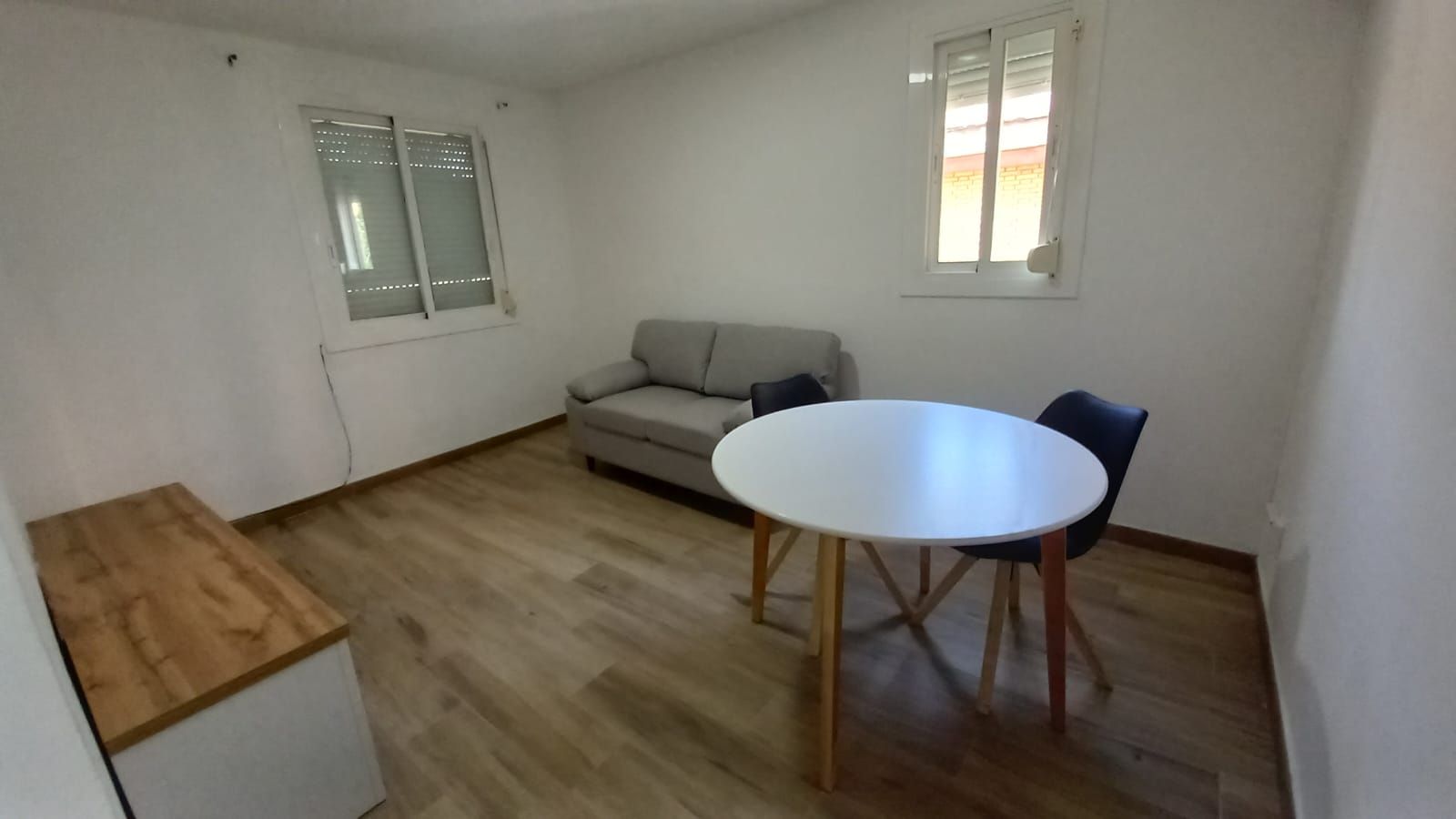 Sala de estar de Apartamento de alquiler en  Lleida Capital con Aire acondicionado, Calefacción y Amueblado