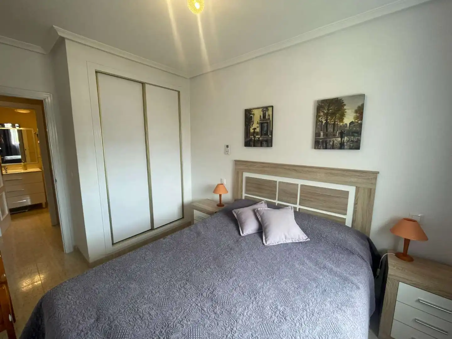 Habitación de Apartamento en venta en Orihuela con Aire acondicionado, Terraza y Piscina