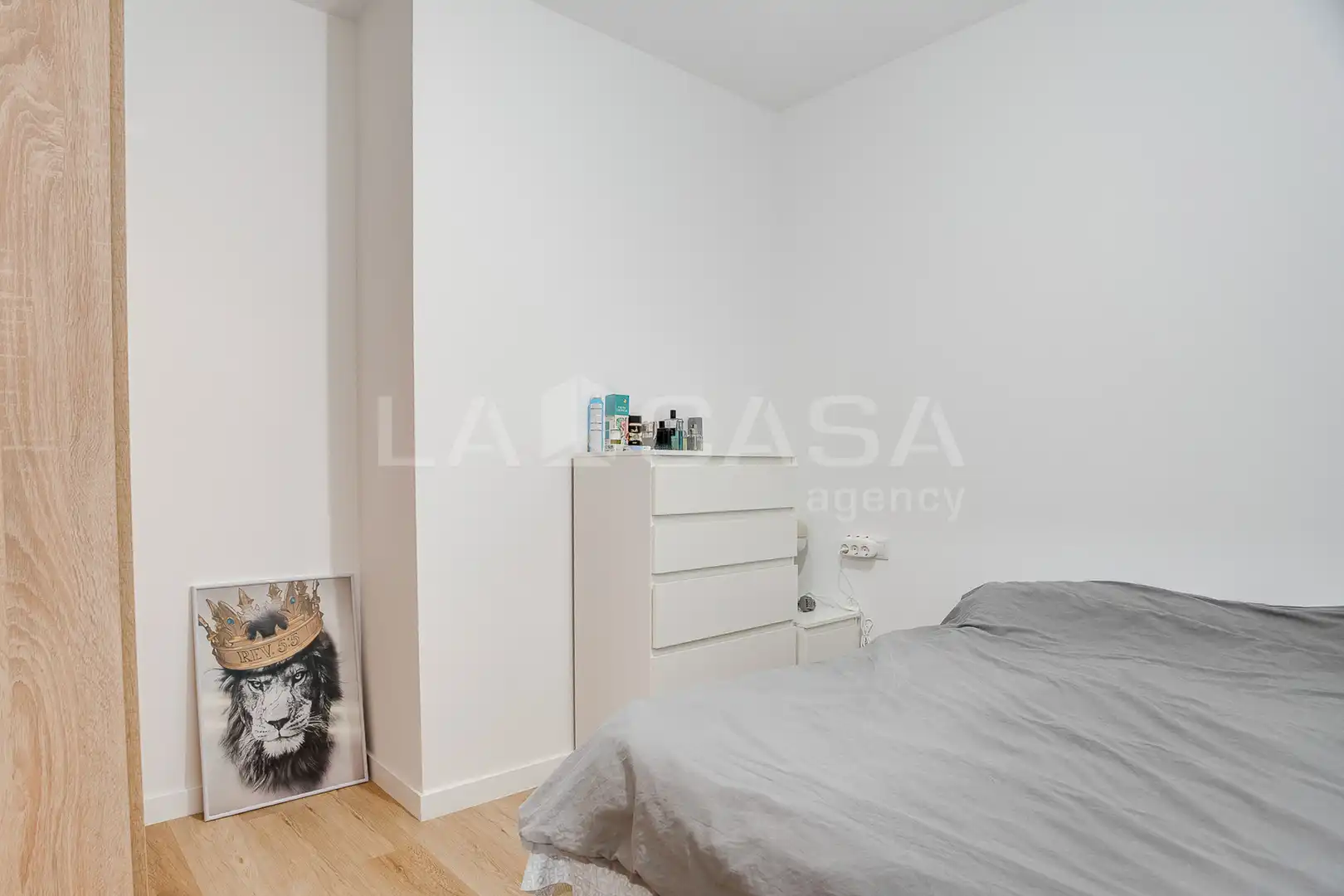 Schlafzimmer von Büro zum Verkauf in L'Hospitalet de Llobregat