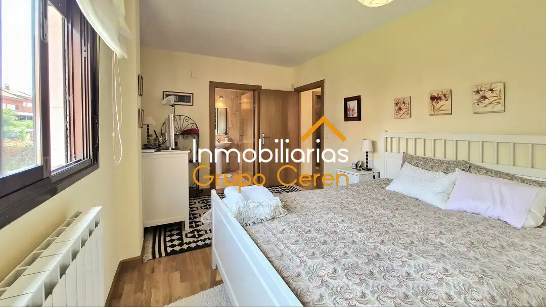 Vista exterior de Casa adosada en venta en Cirueña con Calefacción, Jardín privado y Terraza