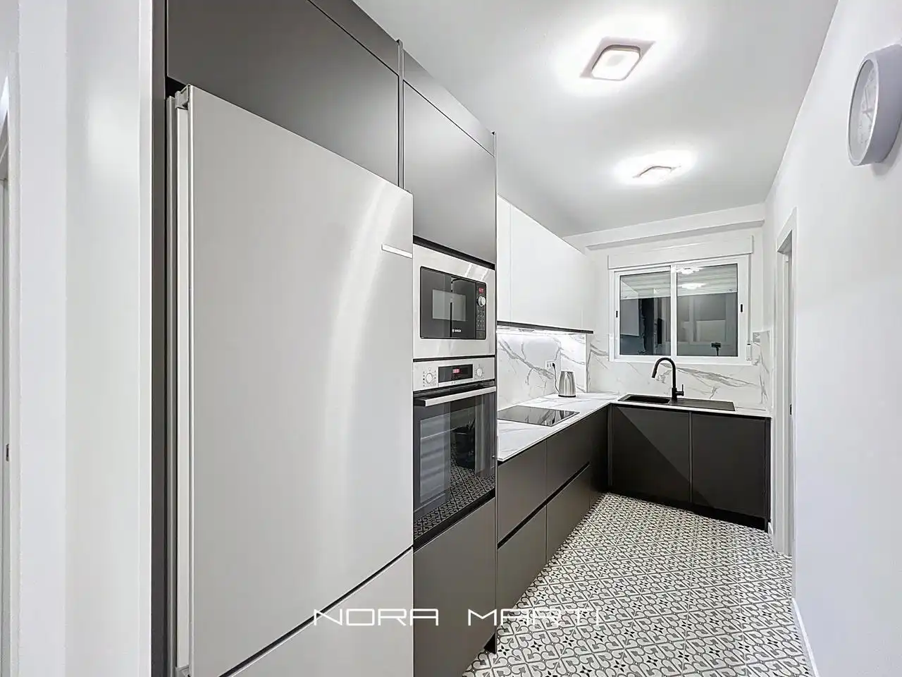 Kitchen of Flat for sale in Barcelona  with Air Conditioner, Heating and Parquet flooring