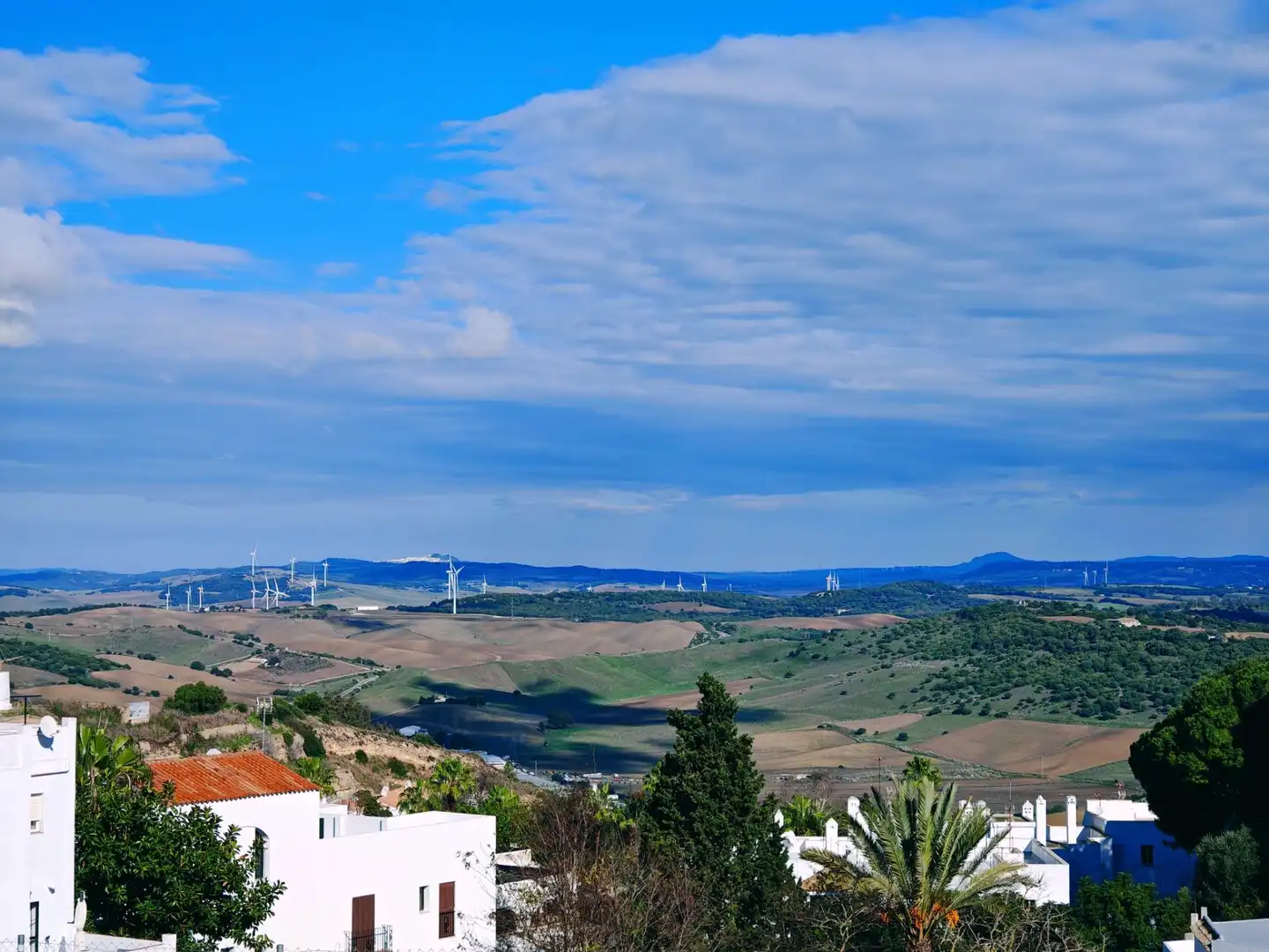 Vista exterior de Casa o xalet en venda en Vejer de la Frontera amb Aire condicionat, Terrassa i Moblat