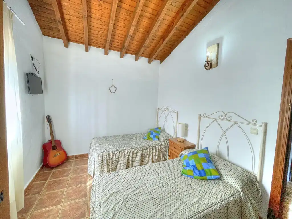 Casa rústica con piscina en venta en El Borge, imagen 17
