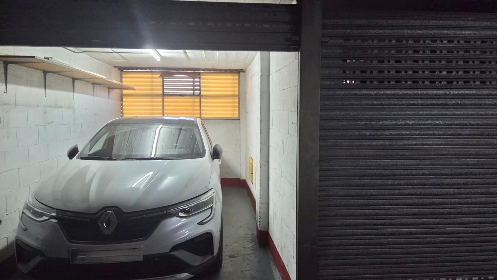 Aparcament de Garatge en venda en El Prat de Llobregat