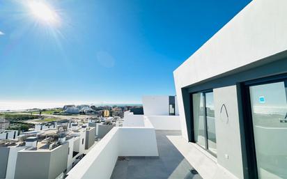 Terrassa de Casa o xalet en venda en Vélez-Málaga amb Aire condicionat, Jardí privat i Traster