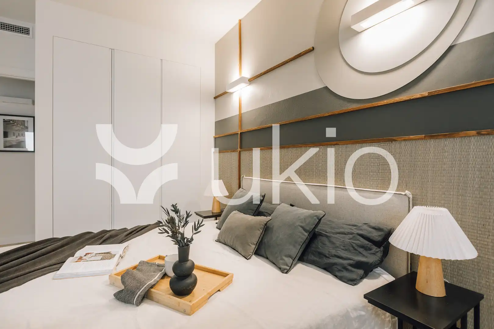 Bedroom of Flat for rent in Barcelona  with Air Conditioner, Heating and Furnished