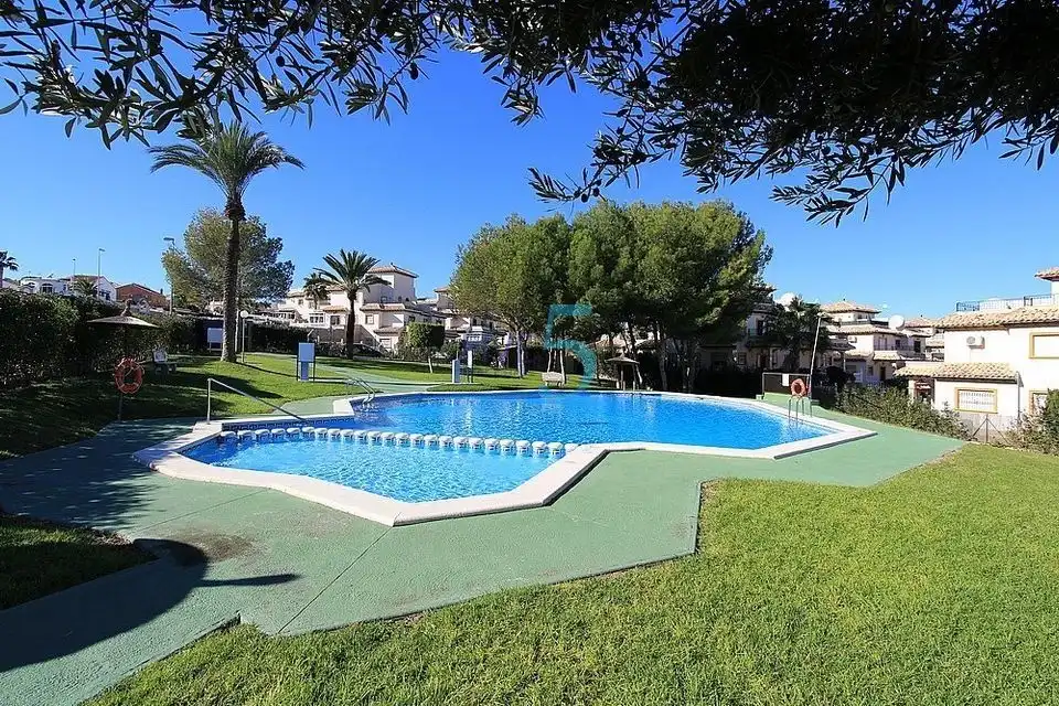 Adosado con terraza en venta en Orihuela Costa, imagen 2