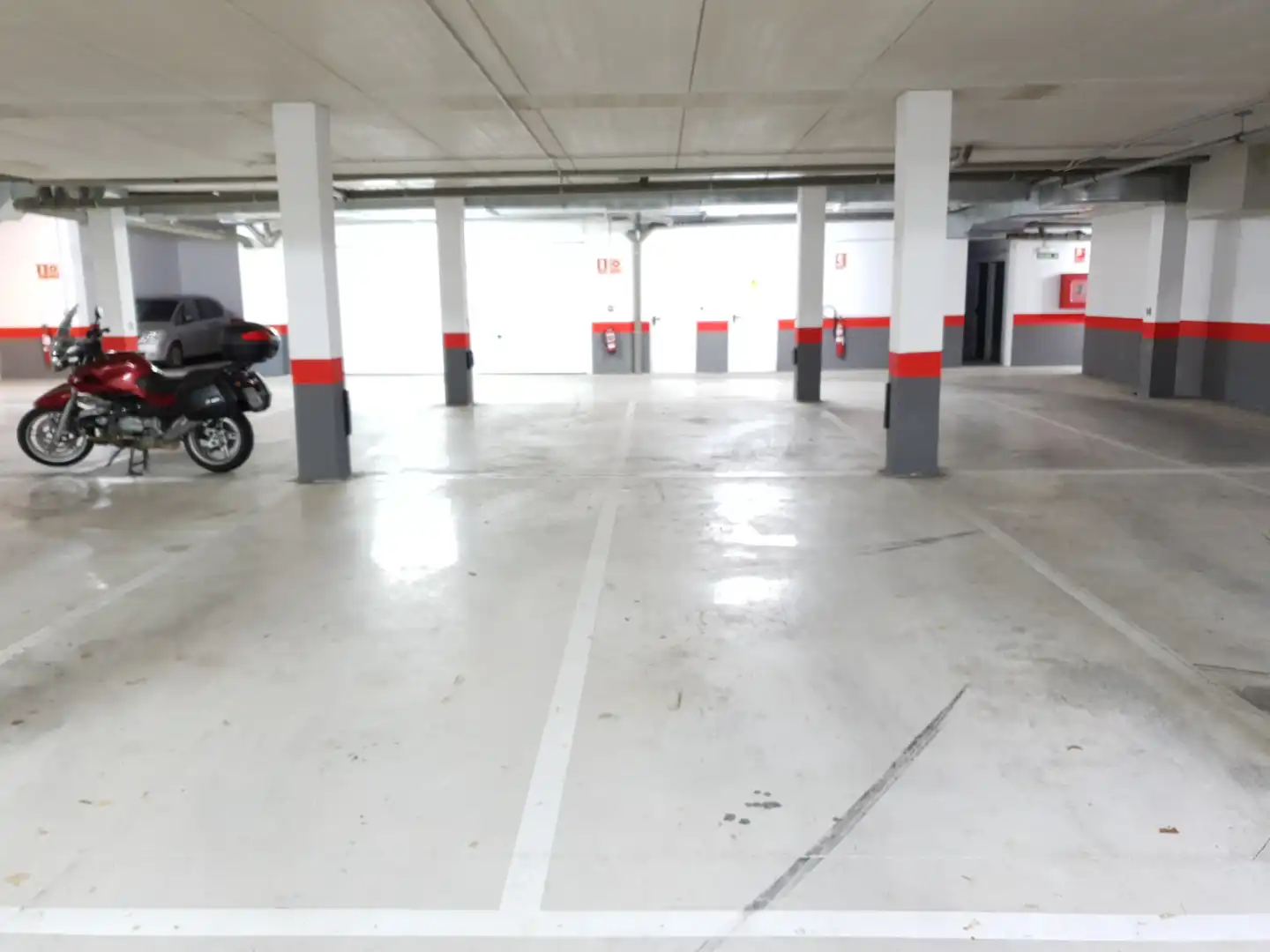 Einzelparkplatz mit Aufzug zum Verkauf in Avenida la Lostra